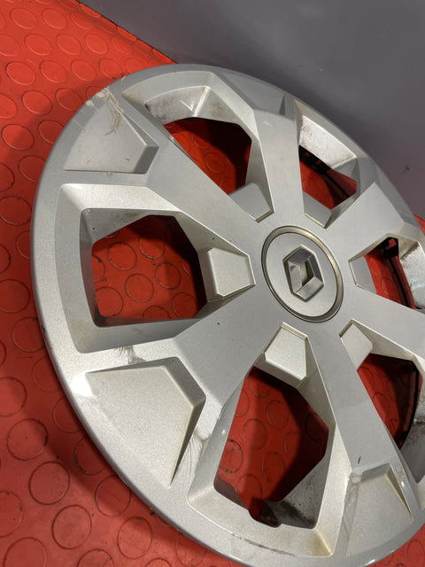 Renault Trafic HUB CAP 16''inch (with Scratches) 2019-2024 P/N 403155057R