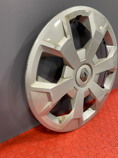 Renault Trafic HUB CAP 16''inch (with Scratches) 2019-2024 P/N 403155057R