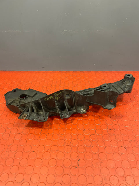 Citroen Relay/Peugeot Boxer/Fiat Ducato HEADLIGHT BRACKET/BUMPER BRACKET Driver's Side  2020 P/N 1391282080