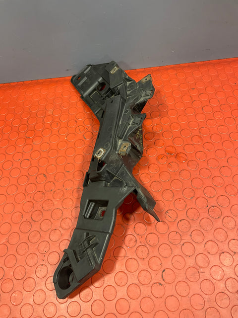 Citroen Relay/Peugeot Boxer/Fiat Ducato HEADLIGHT BRACKET/BUMPER BRACKET Driver's Side  2020 P/N 1391282080