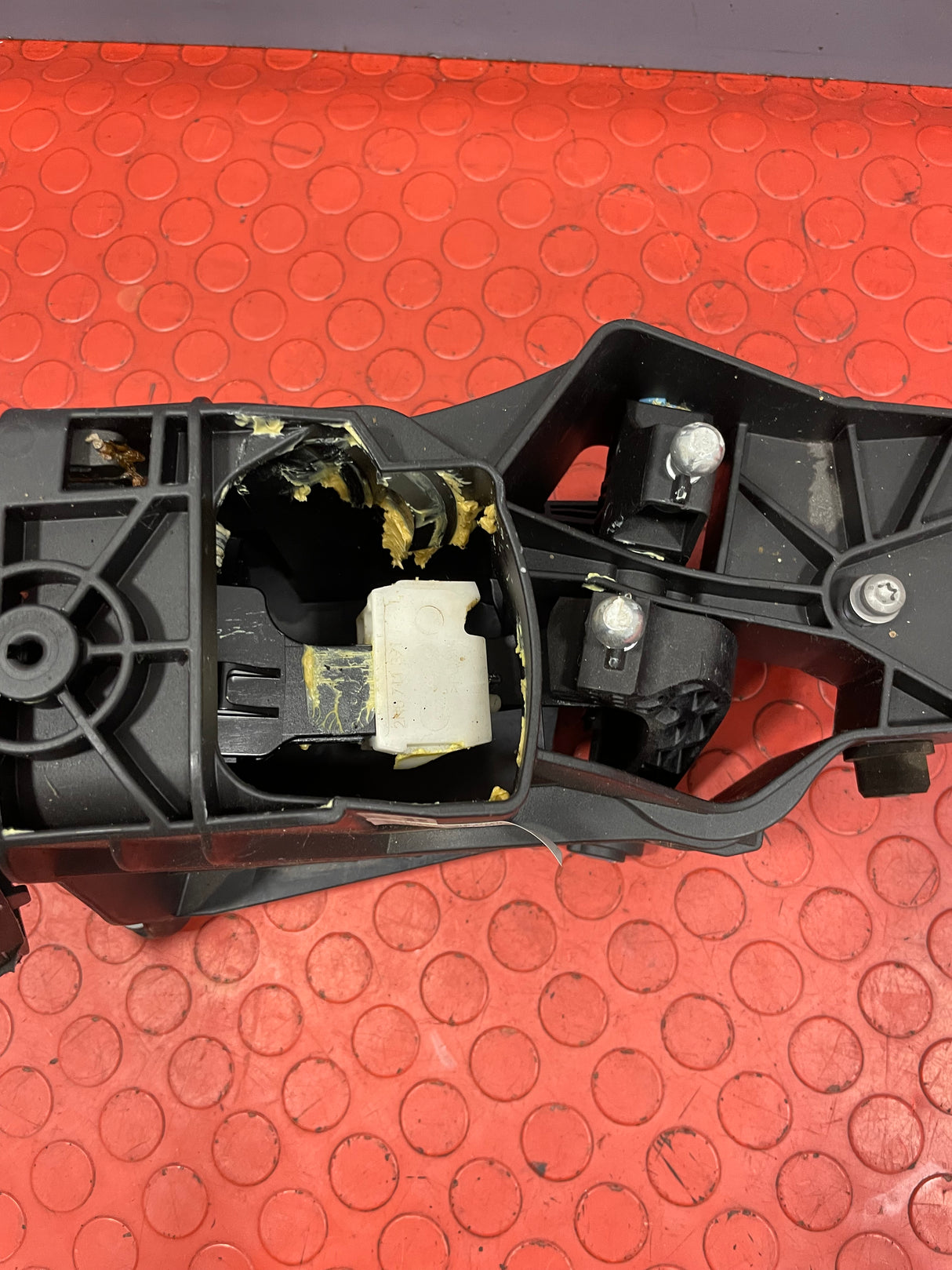 Volkswagen Crafter 2.0 FWD 6-Speed GEAR SELECTOR MECHANISM 2021 P/N 2N0711025