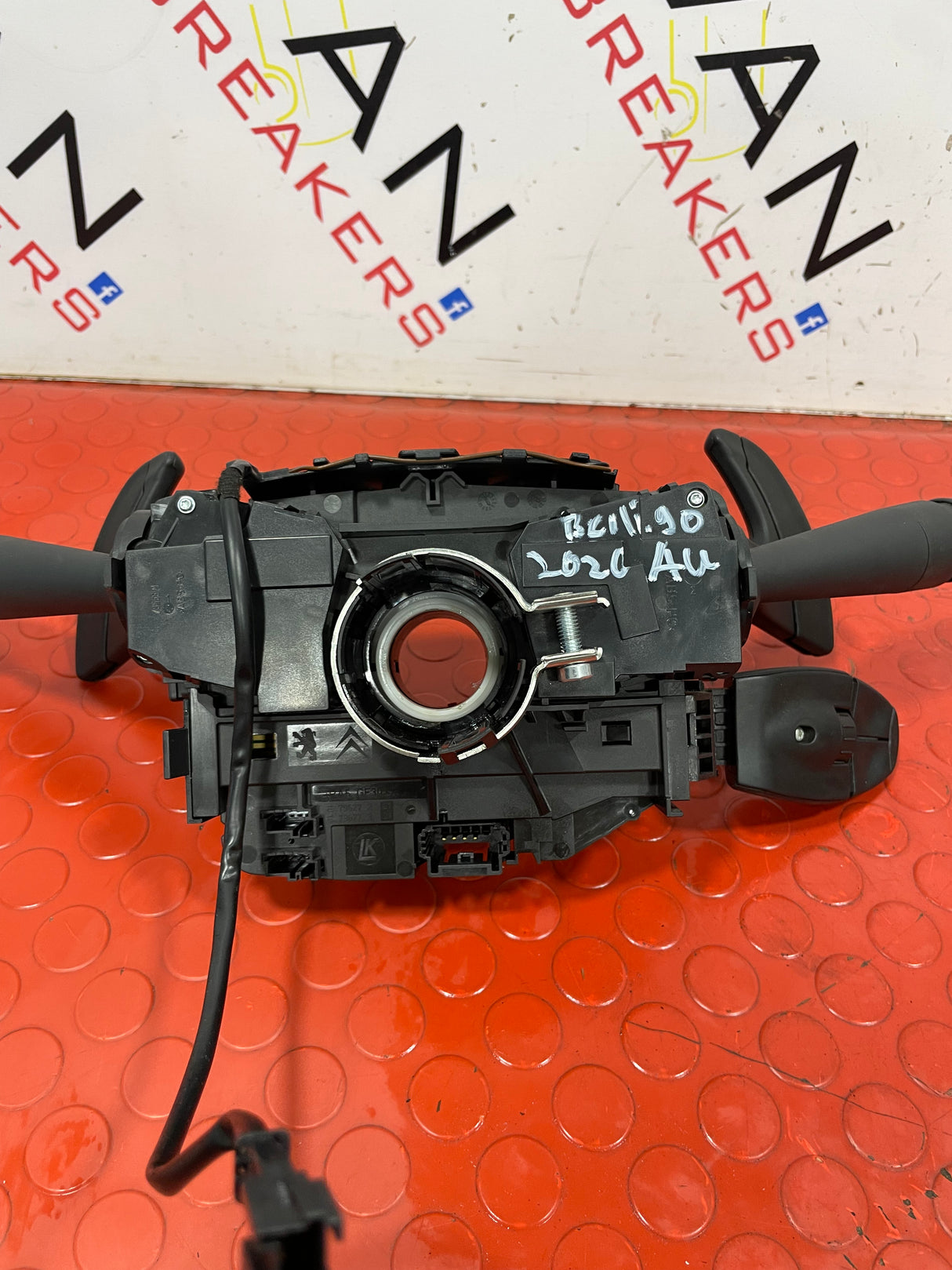 Peugeot Partner/Citroen Berlingo/Vauxhall Combo/Toyota Proace City AUTOMATIC STALKS AND SQUIB WITH PADDLE SHIFT CONTROLS AND CRUISE CONTROL 2020 P/N 98312616ZD