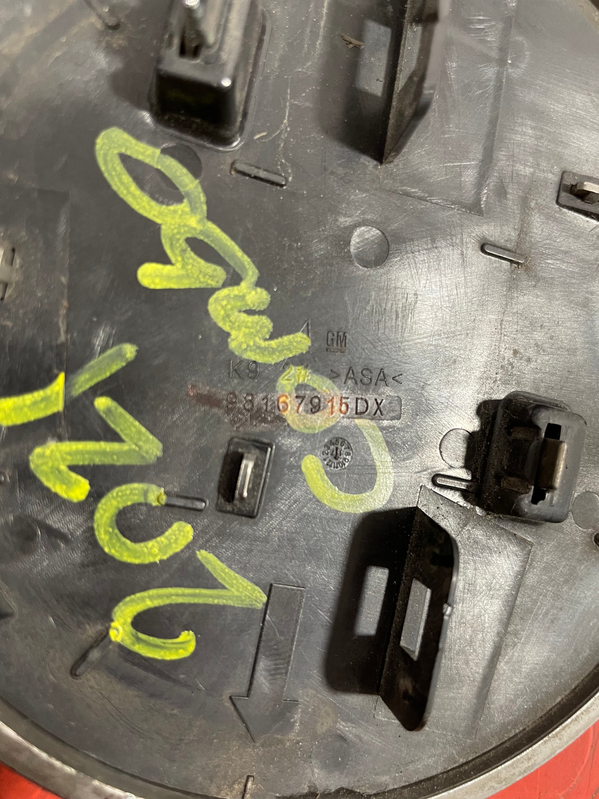 Vauxhall Combo FRONT GRIFFIN BADGE EMBLEM LOGO NAMEPLATE 2019-2024 P/N 98167915DX