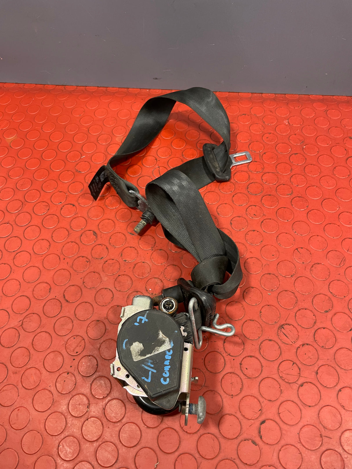 Ford Transit Connect FRONT SEAT BELT PASSENGER'S SIDE LH 2014-2017 P/N DT11K61295CCW