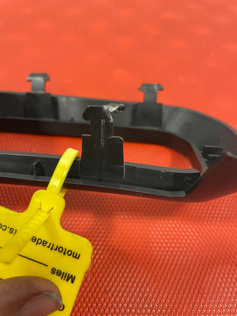 Citroen Berlingo/Peugeot Partner AIR GRILL WITH CENTRAL LOCK AND HAZARD LIGHT (WITH OUT VENTS) 2019-2023 P/N GEO04662002