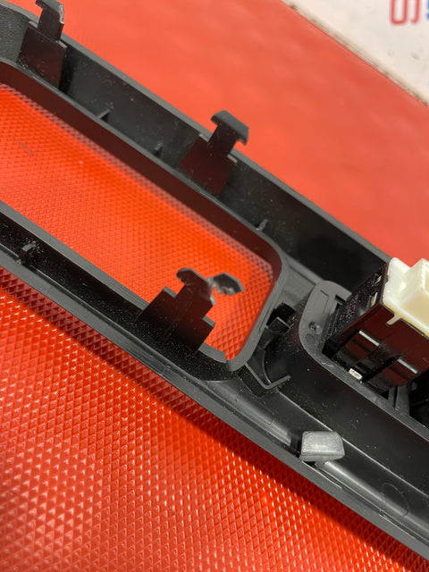 Citroen Berlingo/Peugeot Partner AIR GRILL WITH CENTRAL LOCK AND HAZARD LIGHT (WITH OUT VENTS) 2019-2023 P/N GEO04662002