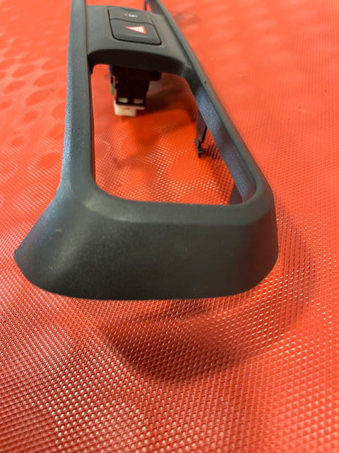 Citroen Berlingo/Peugeot Partner AIR GRILL WITH CENTRAL LOCK AND HAZARD LIGHT (WITH OUT VENTS) 2019-2023 P/N GEO04662002