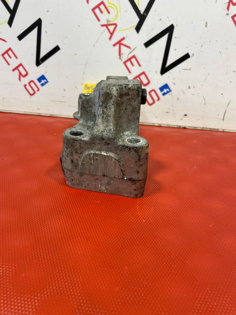 Citroen Berlingo/Peugeot Partner DRIVERS SIDE ENGINE MOUNT 1.6 2008-2018 P/N 9688615780