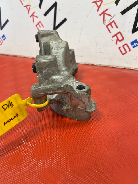 Citroen Berlingo/Peugeot Partner DRIVERS SIDE ENGINE MOUNT 1.6 2008-2018 P/N 9688615780
