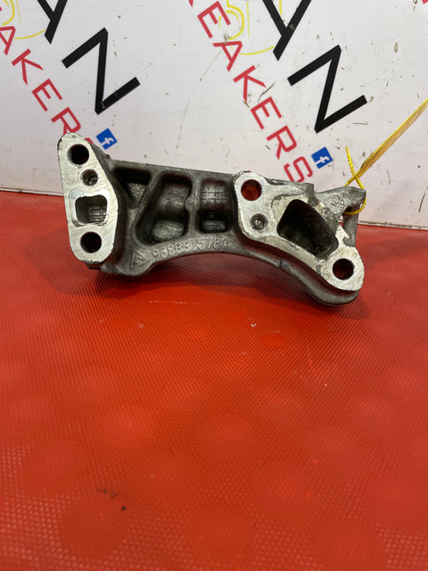 Citroen Berlingo/Peugeot Partner DRIVERS SIDE ENGINE MOUNT 1.6 2008-2018 P/N 9688615780