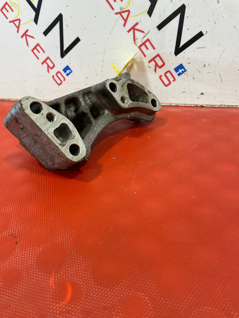 Citroen Berlingo/Peugeot Partner DRIVERS SIDE ENGINE MOUNT 1.6 2008-2018 P/N 9688615780
