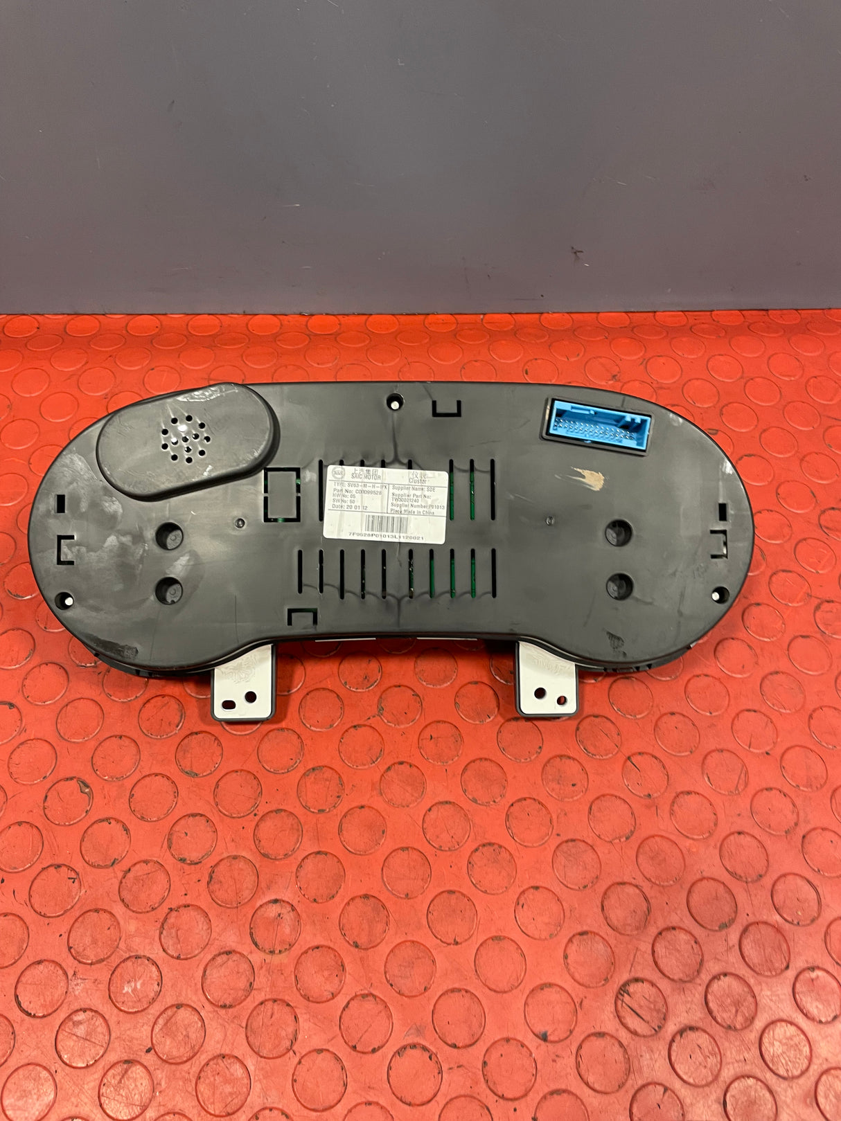 Saic Maxus Deliver 9 SPEEDOMETER / INSTRUMENT CLUSTER PANEL 2.0 2021-2024 P/N C00099528