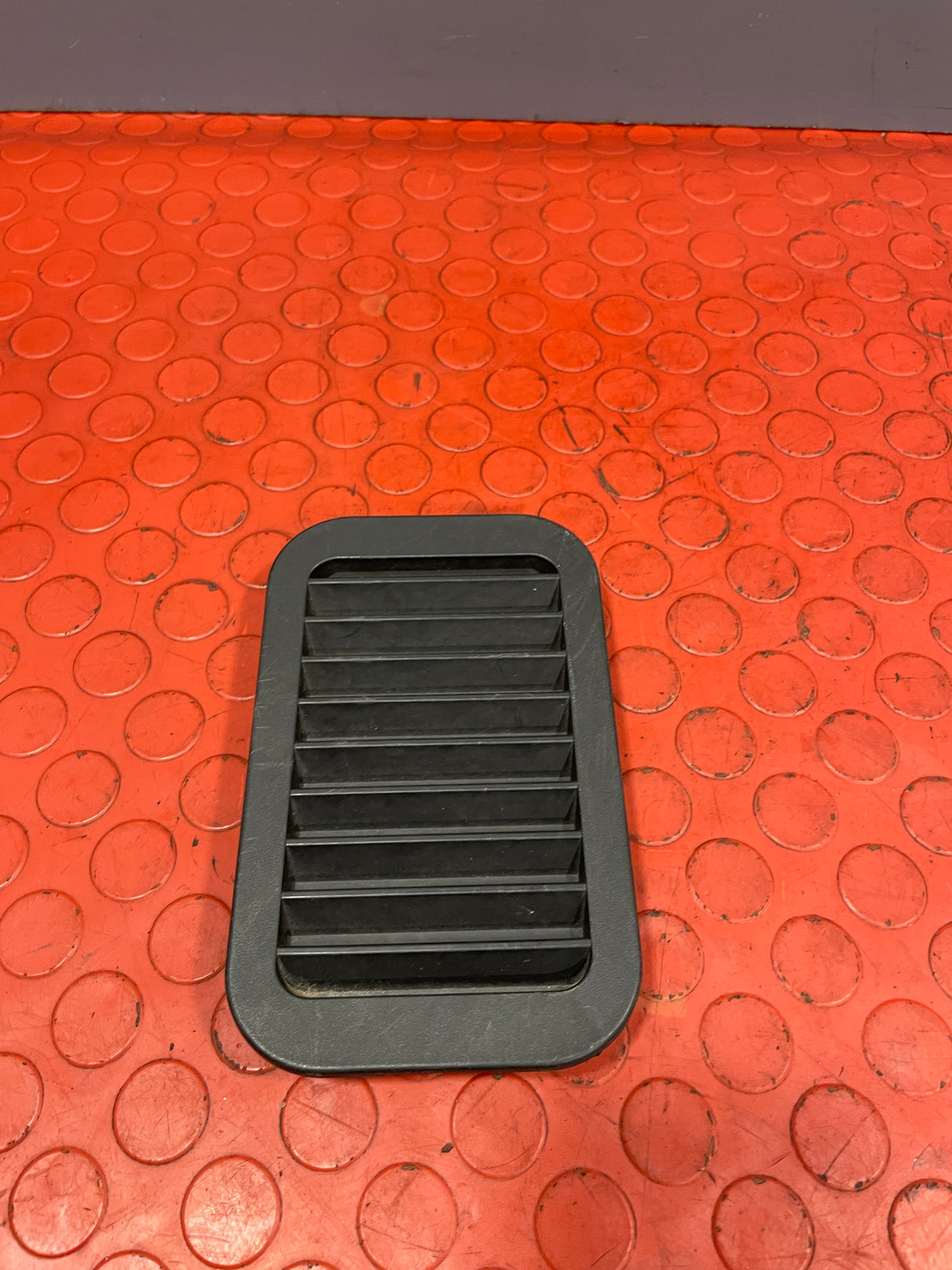 Saic Maxus Deliver 9 INTERIOR VENT COVER 2.0 2021-2024 P/N C00112991