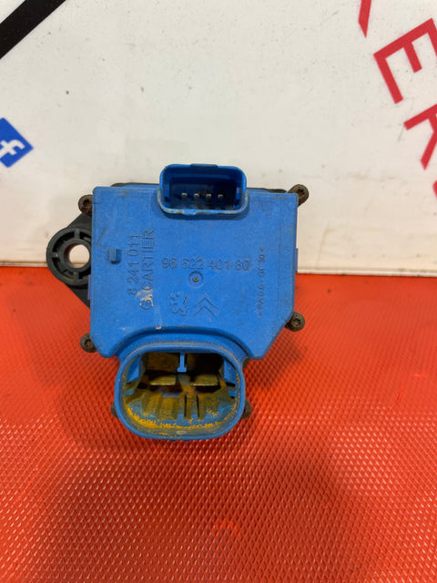 Citroen Berlingo/Peugeot Partner HEATER FAN RESISTOR 1.6HDI 2008-2018  P/N 9862240180