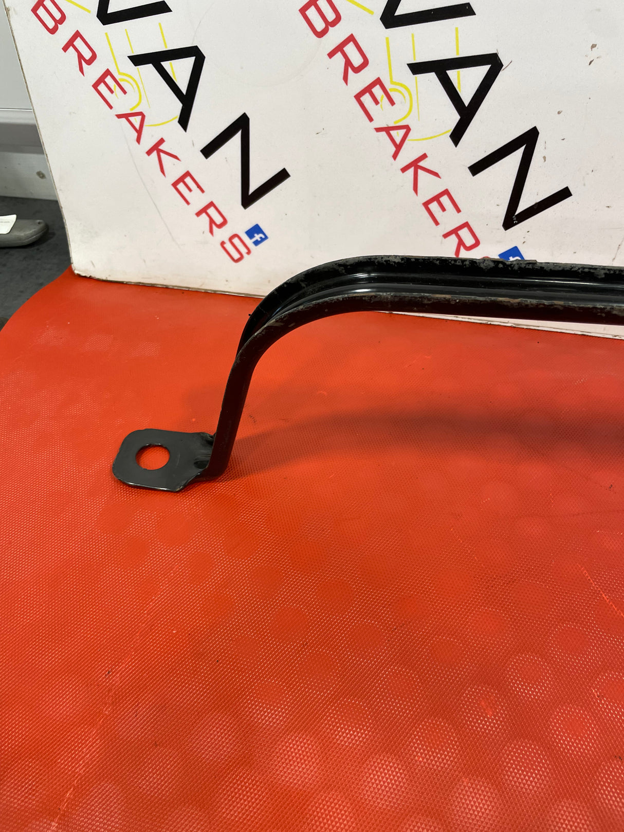 Citroen Dispatch/Peugeot Expert/Vauxhall Vivaro/Toyota Proace/Fiat Scudo FUEL TANK STRAP 2016-2025 P/N 9813784180