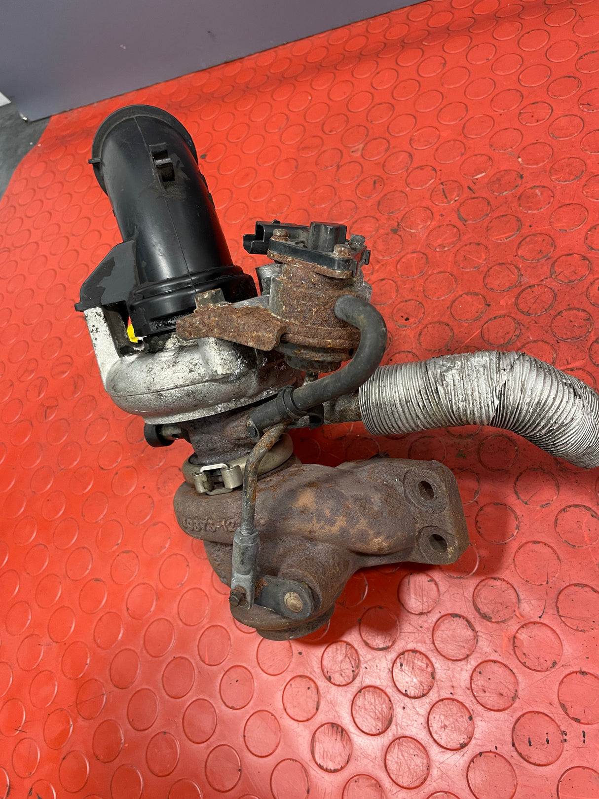Citroen Berlingo/Peugeot Partner TURBOCHARGER with ACTUATOR (3 Pin) 1.6 2008-2016 P/N 9673283680 - 23