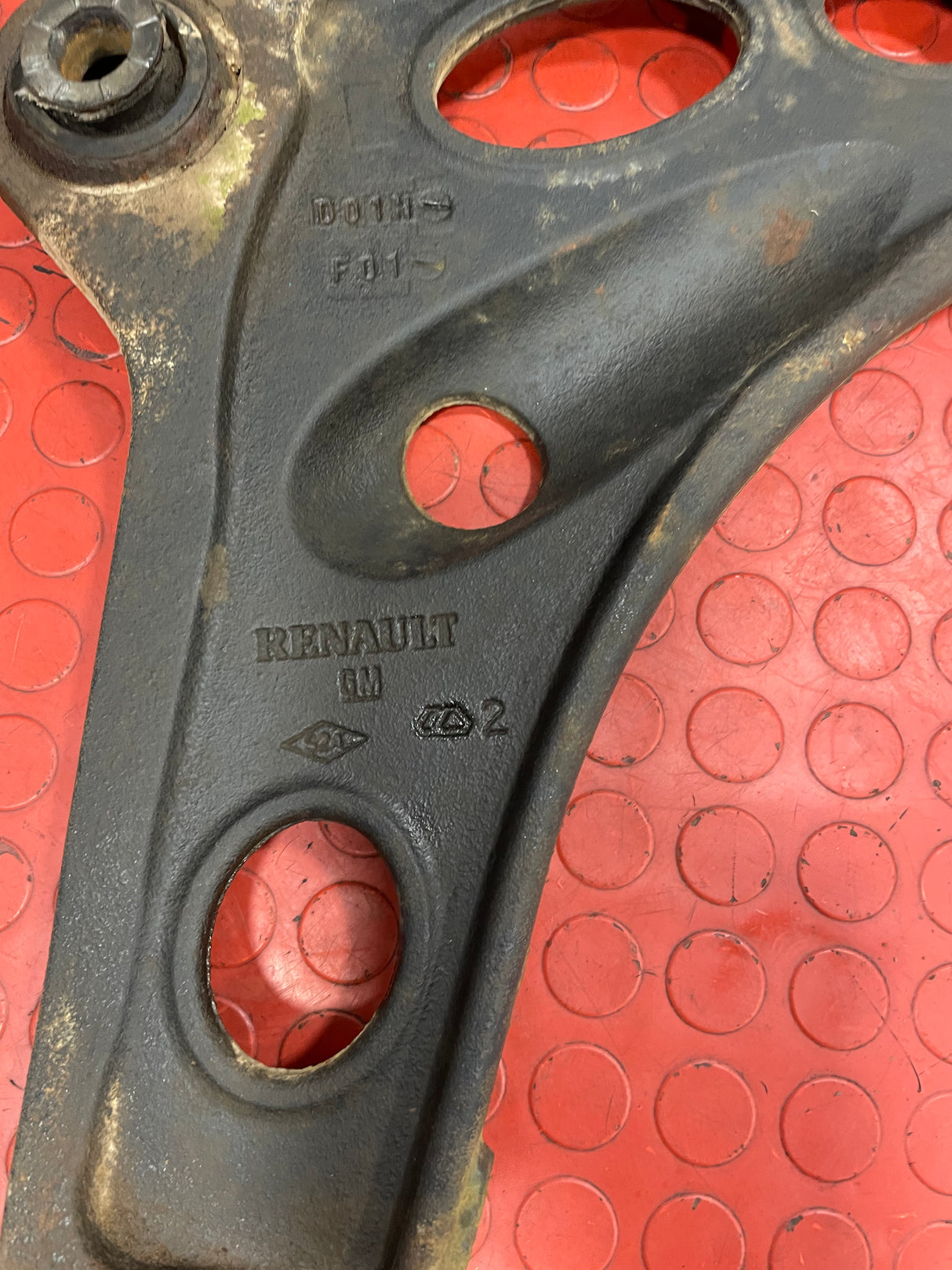 Renault Traffic/Vauxhall Vivaro/Nissan NV300 WISHBONE CONTROL ARM Driver's Side 2014-2019 P/N 8200395034