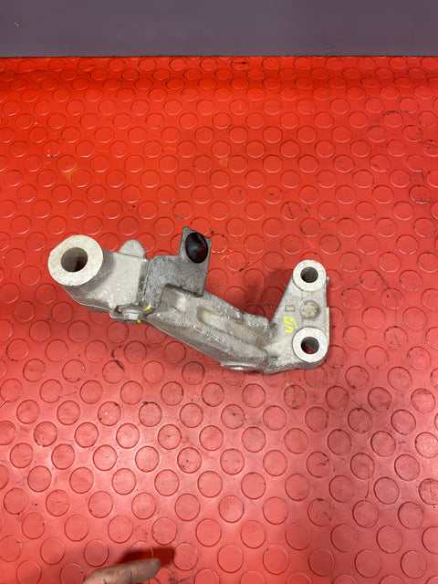 Citroen Berlingo/Peugeot Partner ENGINE MOUNT BRACKET/SUBFRAME (1pc) 2019-2023 P/N 967763018003