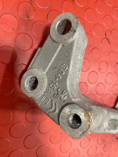 Citroen Berlingo/Peugeot Partner ENGINE MOUNT BRACKET/SUBFRAME (1pc) 2019-2023 P/N 967763018003