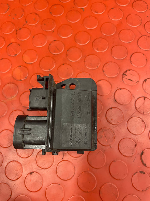 Peugeot Partner/Citroen Berlingo FAN CONTROL MODULE P/N 9847019780