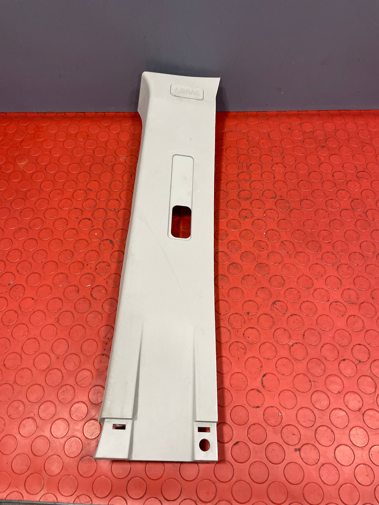 Saic Maxus Deliver 9 B PILLAR TRIM Driver's Side 2021-2024 P/N C00106730