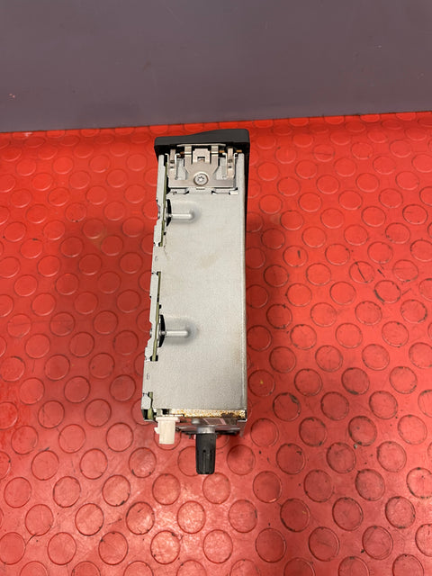 Renault Master/Vauxhall Movano/Nissan NV400 RADIO STEREO HEAD UNIT BOSCH 2014-2021 P/N 281158338R