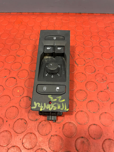 Volkswagen Transporter WINDOW CONTROL SWITCH Front Driver's Side 2023 P/N 7LA867255C