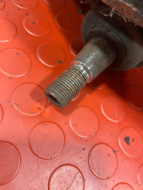 Vauxhall Movano/Renault Master FRONT WHEEL HUB RIGHT SIDE FWD W/ SPEED SENSOR & STUD BOLTS 2014