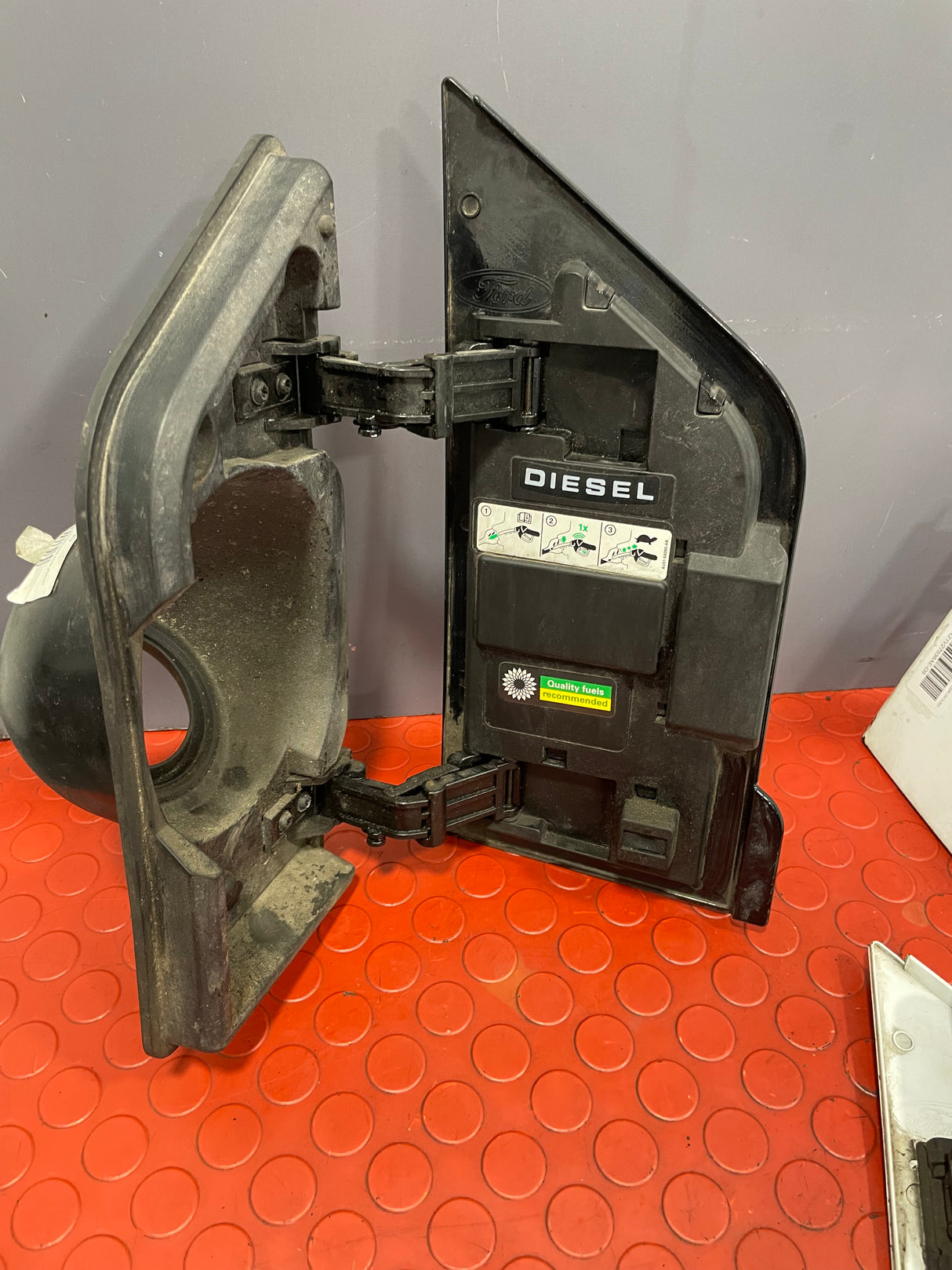 Ford Transit Custom FUEL TANK FILLER FLAP (Black) 2014-2018 P/N BK21V27936AE