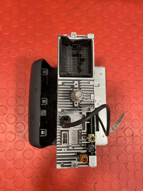 Citroen Berlingo / Peugeot Partner STEREO HEAD UNIT AUX TOUCH SCREEN SAT NAV  RADIO 2015-2018   P/N 9814203680