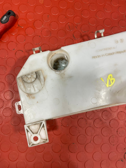 Peugeot Expert/Citroen Dispatch WINDSCREEN WASHER BOTTLE 2018 P/N A2C96222700