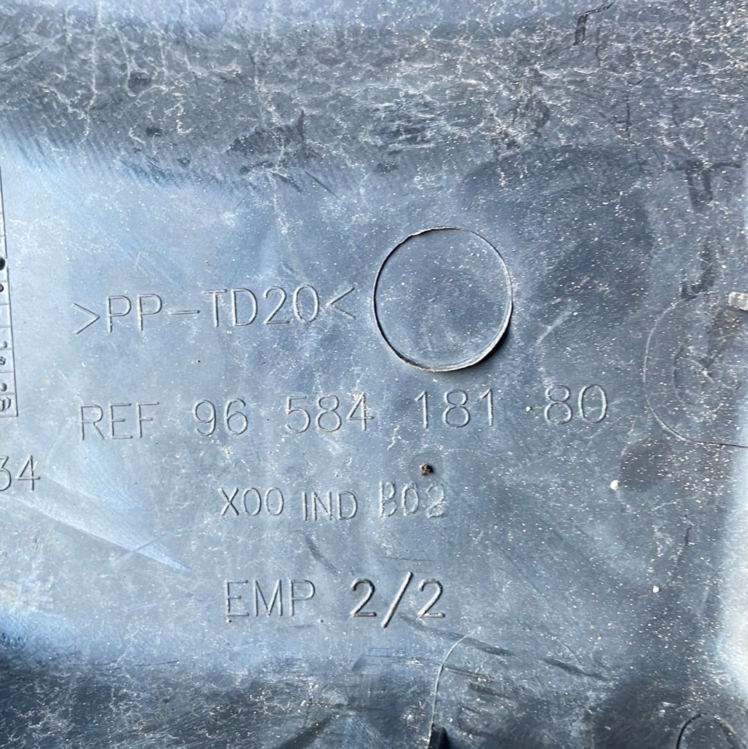 2008-2018 Citroen/Peugeot Berlingo/Partner Fuse Box Cover