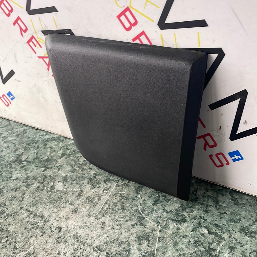 2020 Peugeot/Citroen Boxer/Relay Side Trim