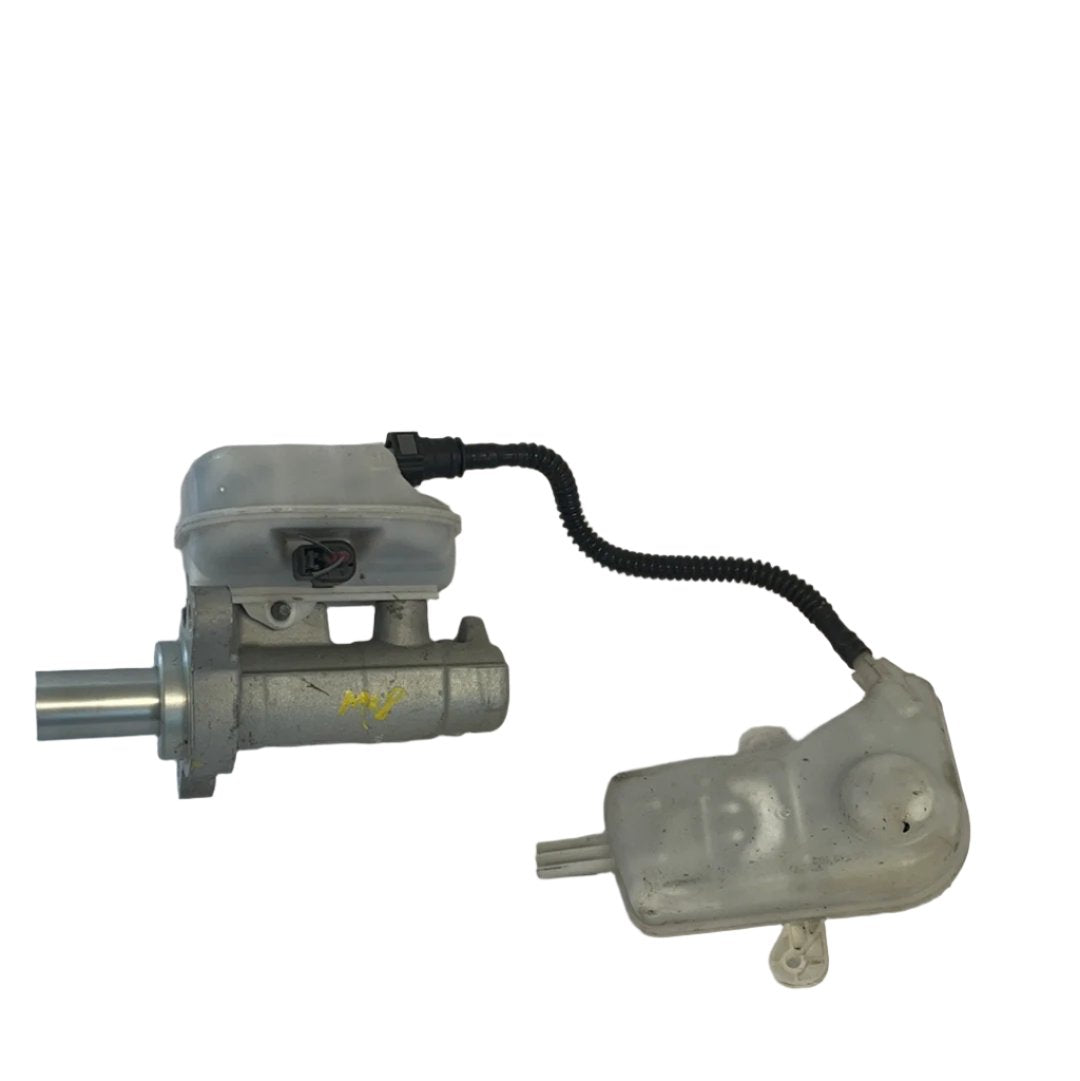 2012 onward Ford Transit custom brake fluid reservoir & master cylinder