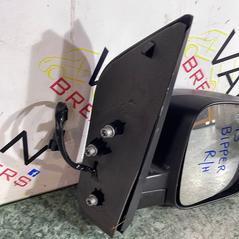 Peugeot Bipper DRIVER SIDE WING MIRROR COMPLETE  2013 P/N 735460569