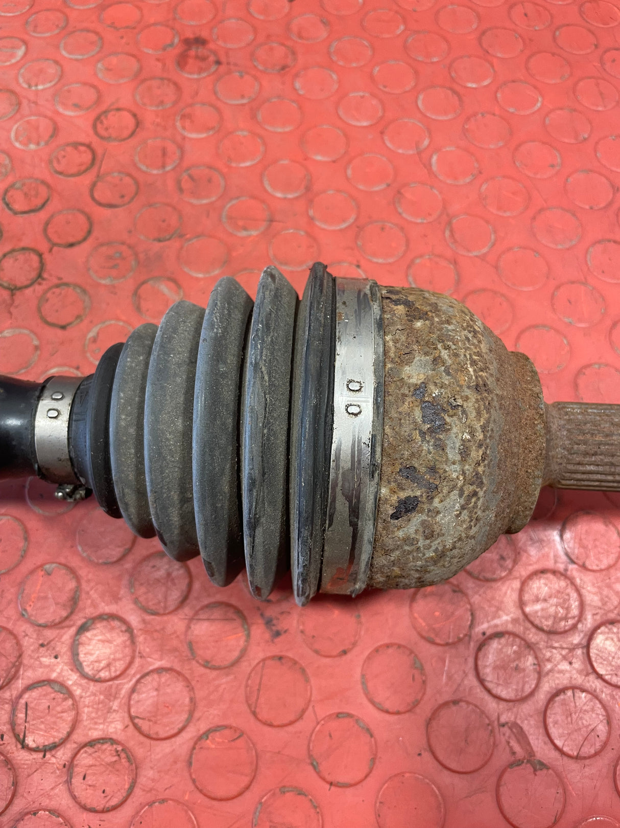 Citroen Dispatch/Peugeot Expert/Vauxhall Vivaro/Toyota Proace/Fiat Scudo DRIVESHAFT Passenger Side 2016-2024 P/N 9820048180