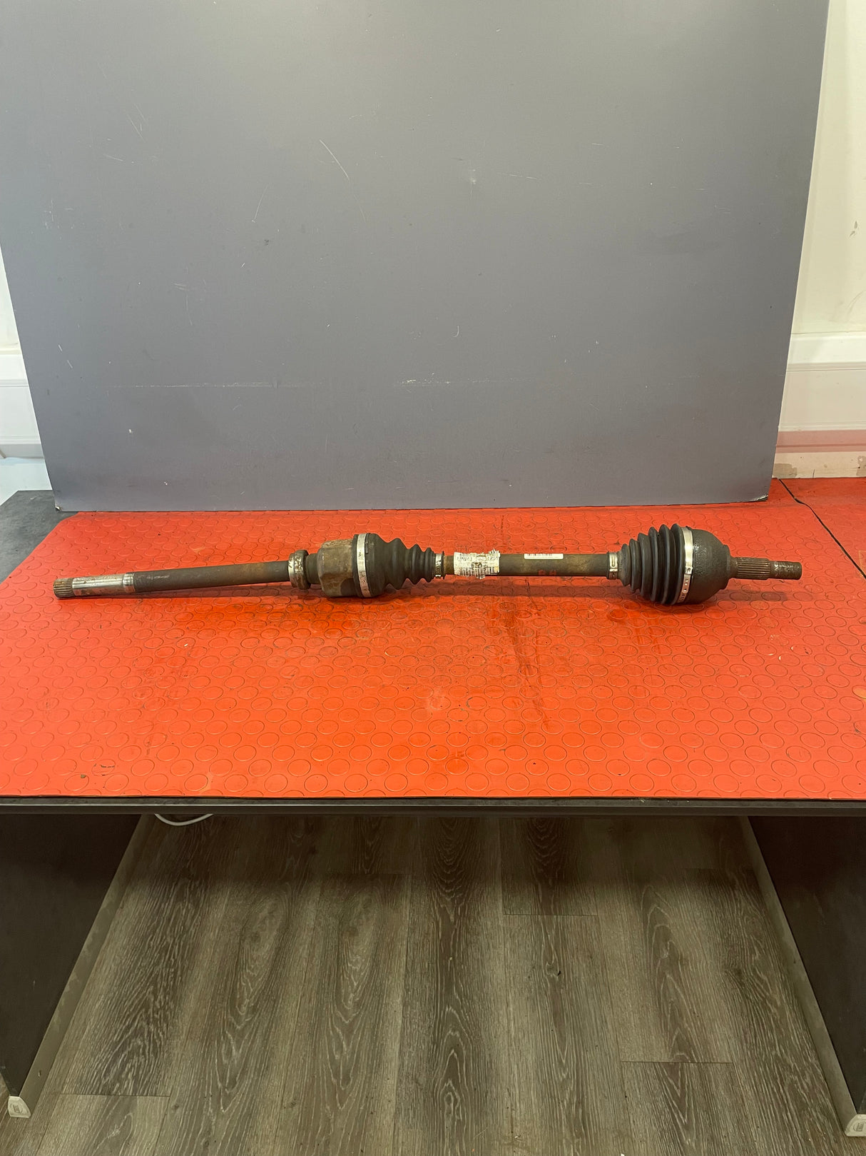 Citroen Dispatch/Peugeot Expert/Toyota Proace/Fiat Scudo DRIVESHAFT Drivers Side 2008-2016 1.6 P/N 1440100780