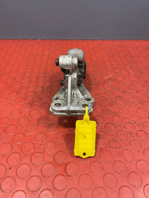 Citroen Berlingo/Peugeot Partner DRIVESHAFT MOUNT  2015-2018 P/N 81090780