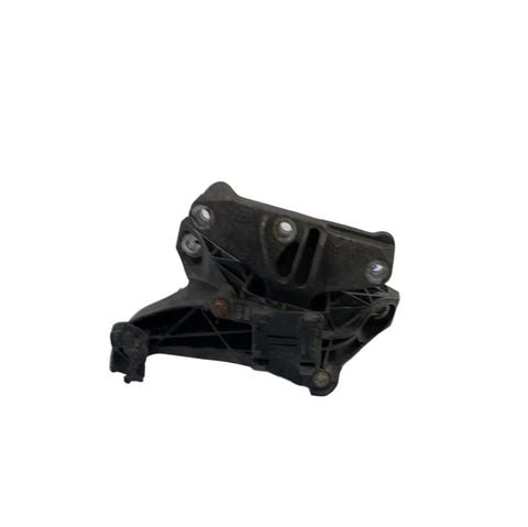 Citroen Berlingo/Peugeot Partner/Vauxhall Combo/Toyota Proace City ENGINE MOUNT O/S DRIVERS SIDE  2019-2024 P/N 9820297580