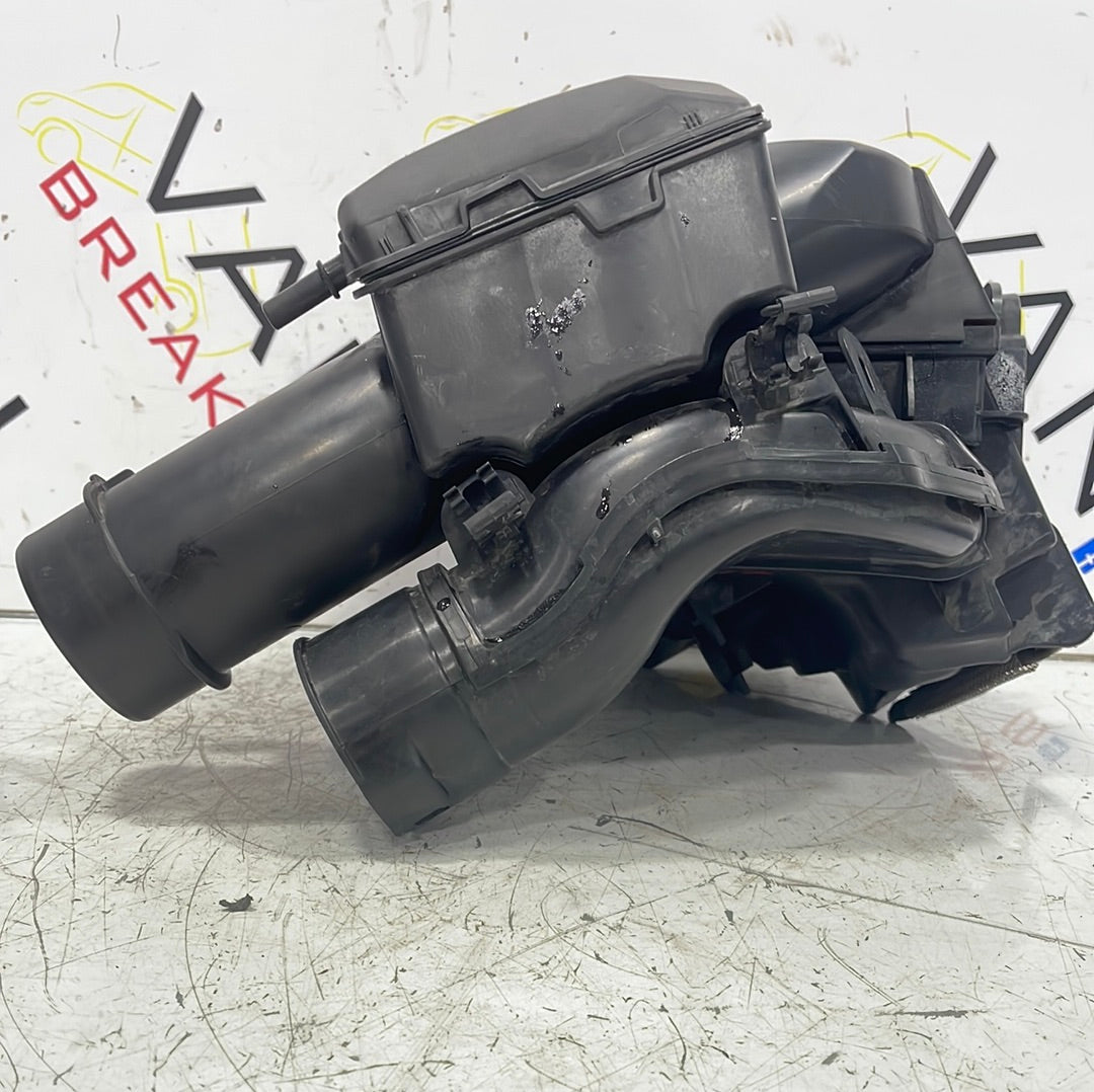 Citroen Dispatch/ Peugeot Expert/ Vauxhall Vivaro/ Toyota Proace AIRBOX 1.6L 2019-2024 P/N 9828002080