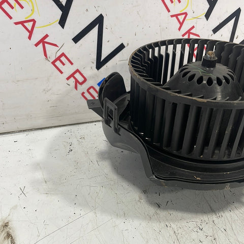 Volkswagen Crafter FAN HEATER BLOWER MOTOR 2021 P/N 5WC819021