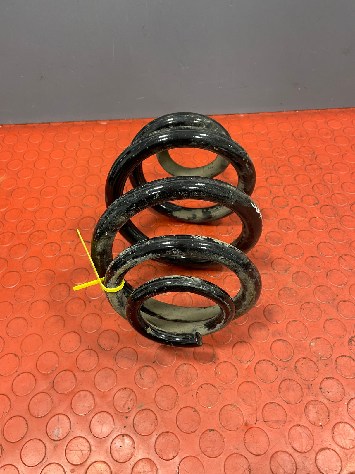 Citroen Dispatch/Peugeot Expert/Toyota Proace/Fiat Scudo REAR COIL SPRING (Fits Both Sides) 2008-2016 P/N 5056599495579