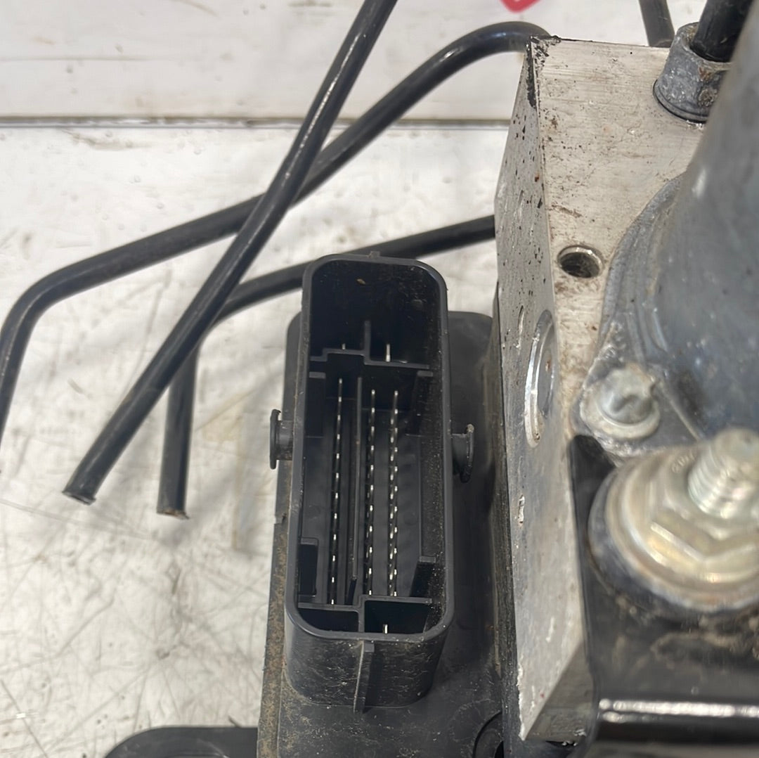 Citroen Dispatch/ Peugeot Expert/ Toyota Proace/Vauxhall Vivaro ABS PUMP UNIT 1.5 HDI 2019-2023  P/N 0265956240