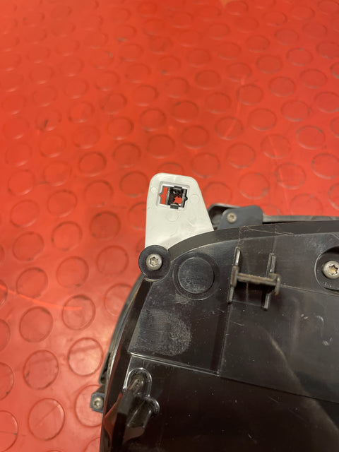 Citroen Dispatch/Peugeot Expert/Vauxhall Vivaro/Toyota Proace/Fiat Scudo DASH CLOCKS INSTRUMENT CLUSTER PANEL 2016-2024 P/N 9831168880