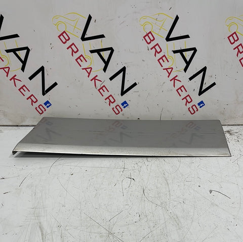 Renault Trafic PASSENGER SIDE SLIDING DOOR LOWER TRIM (SILVER)  P/S LWB 2014-2023 P/N 788137407R     .