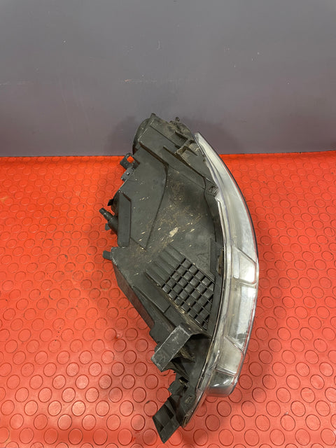 Peugeot Partner HEADLIGHT RIGHT DRIVERS SIDE  2012-2015 P/N 9677202180