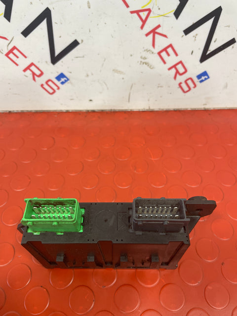 Peugeot Partner/Expert FUSE PORT 2019-2024  P/N 9807499880