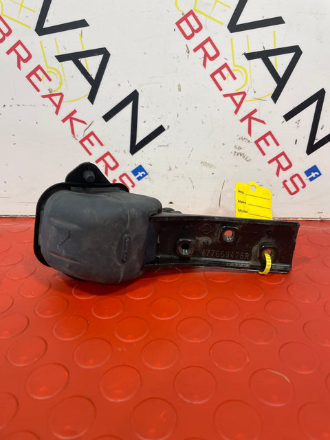 Vauxhall Movano/ Renault Master MK3 P/S  SLIDING DOOR MIDDLE ROLLER BRACKET  P/N 777659426R