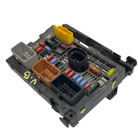 Citroen Berlingo/Peugeot Partner FUSEBOX 2008-2015 P/N 9807028880 R05