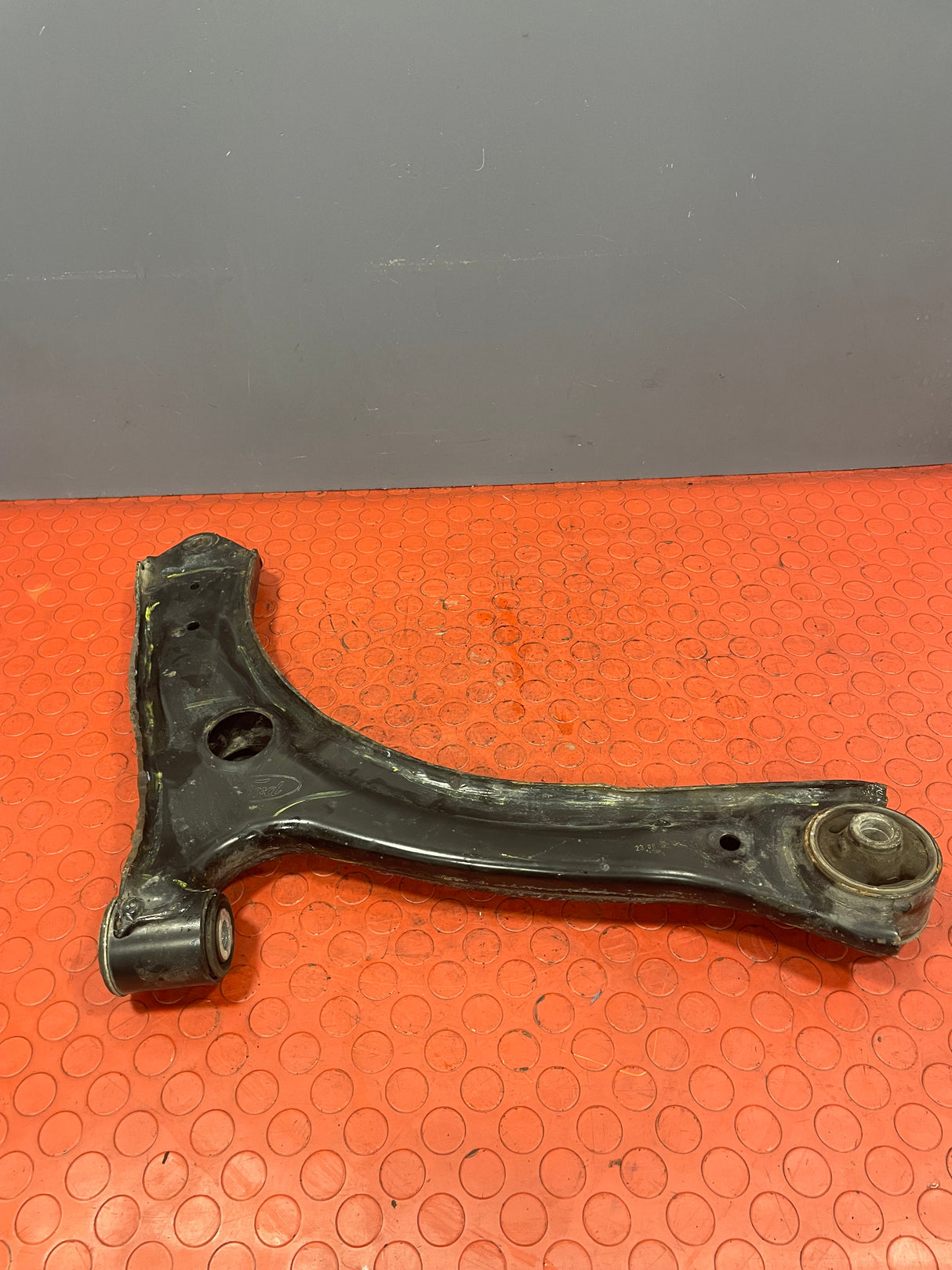 Ford Transit Custom BOTTOM ARM WISHBONE N/S PASSENGER SIDE 2.0  2022 P/N KK213A053AG